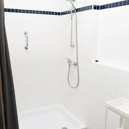 With 5 Beds & Two In The Centre Bratislava